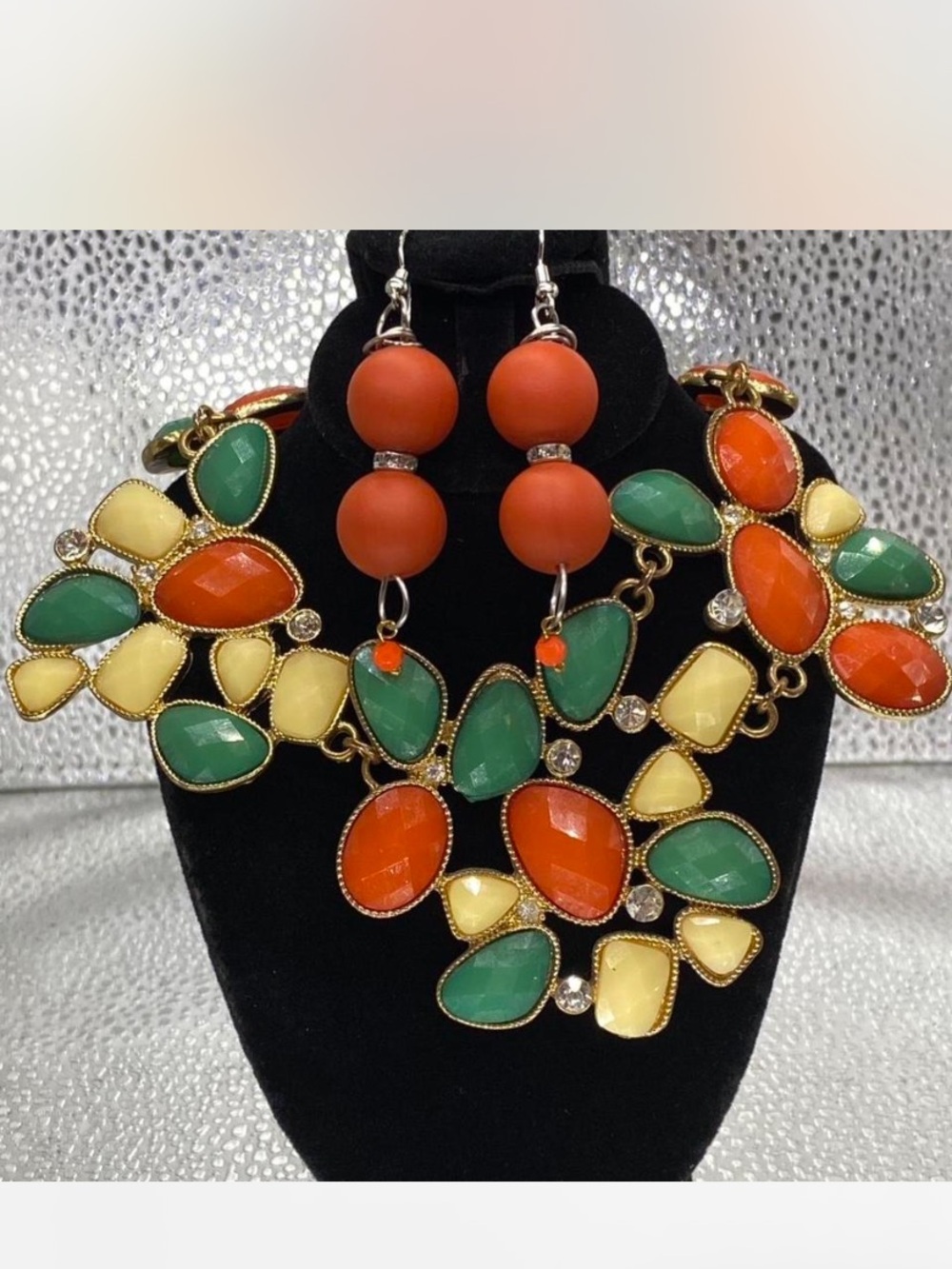 Southwestern ^^^  Statement Necklace / Earrings ^^^ Orange, Green, Creme ***